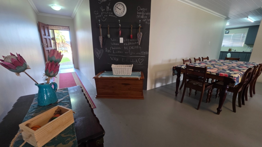 4 Bedroom Property for Sale in Hartenbos Heuwels Western Cape